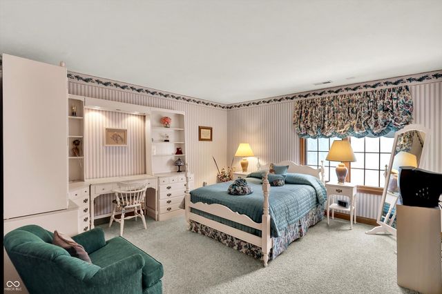 204 S Creedmoor Way, Anderson, IN 46011