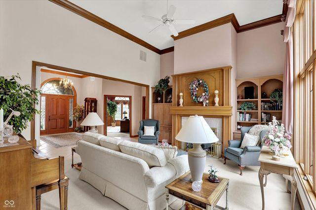 204 S Creedmoor Way, Anderson, IN 46011