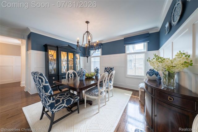 825 Hazelwood Street, Birmingham, MI 48009