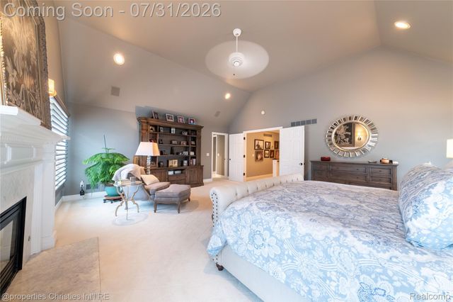 825 Hazelwood Street, Birmingham, MI 48009