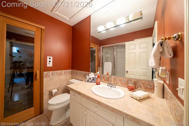 825 Hazelwood Street, Birmingham, MI 48009