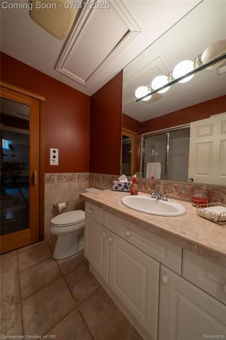 825 Hazelwood Street, Birmingham, MI 48009