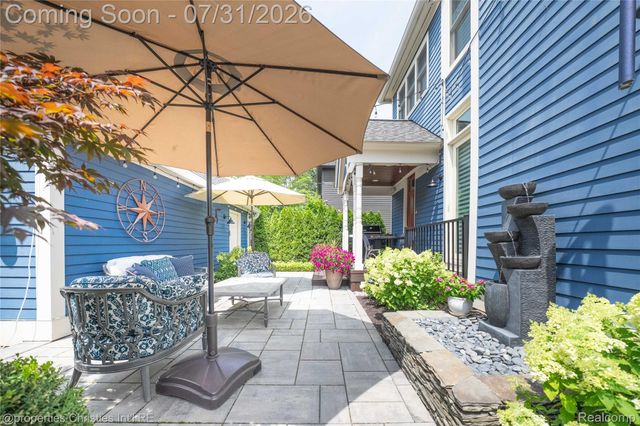 825 Hazelwood Street, Birmingham, MI 48009
