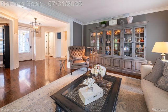 825 Hazelwood Street, Birmingham, MI 48009