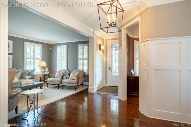 825 Hazelwood Street, Birmingham, MI 48009