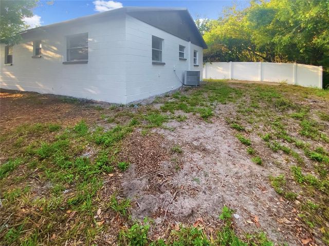 1736 TAYLOR LAKE PLACE, Largo, FL 33778