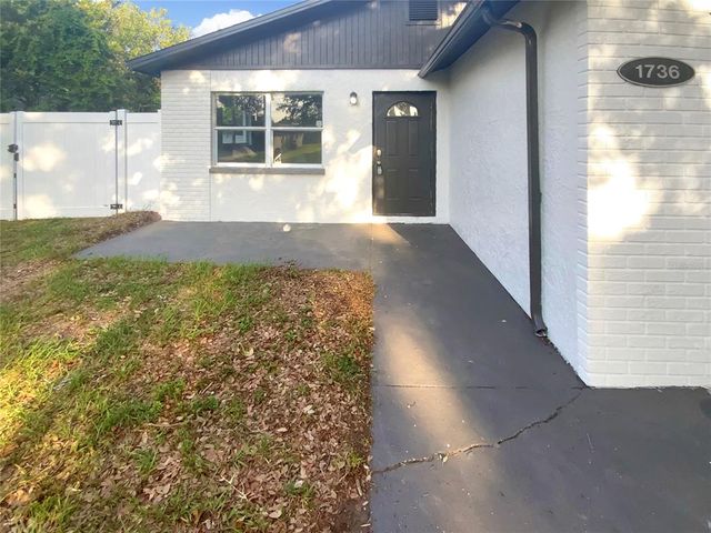 1736 TAYLOR LAKE PLACE, Largo, FL 33778