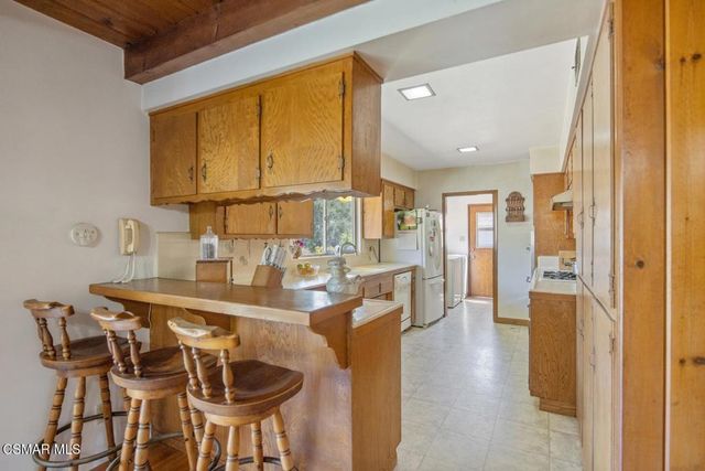580 Mountain Green Drive, Calabasas, CA 91302