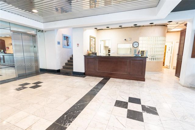 1021 Hillsboro Mile 204, Hillsboro Beach, FL 33062