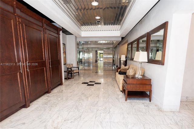 1021 Hillsboro Mile 204, Hillsboro Beach, FL 33062