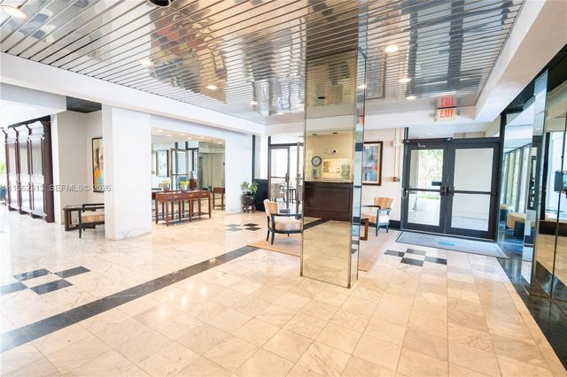 1021 Hillsboro Mile 204, Hillsboro Beach, FL 33062