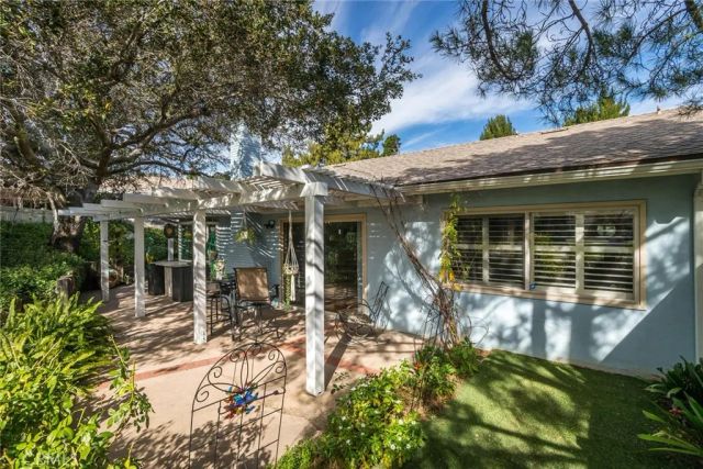 26457 Oak Highland Drive, Newhall, CA 91321