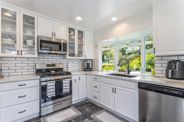 26457 Oak Highland Drive, Newhall, CA 91321