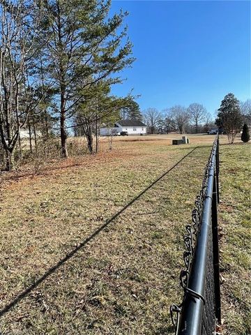 216 Parks Meadows Drive, Lexington, NC 27292