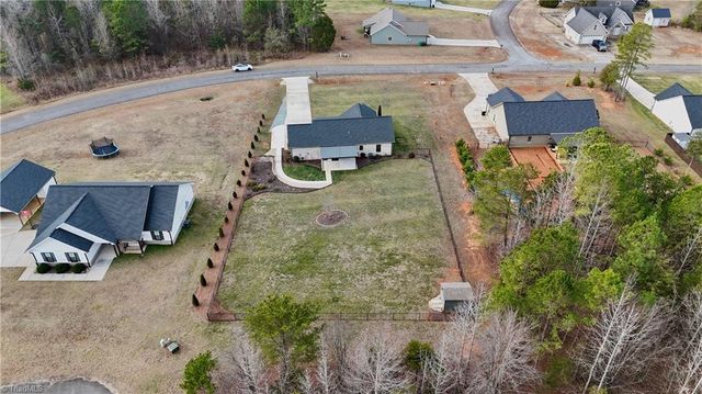 216 Parks Meadows Drive, Lexington, NC 27292