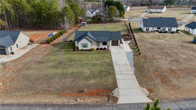 216 Parks Meadows Drive, Lexington, NC 27292