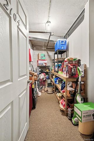 2104 Country Club Drive, Saint Clair Shores, MI 48082