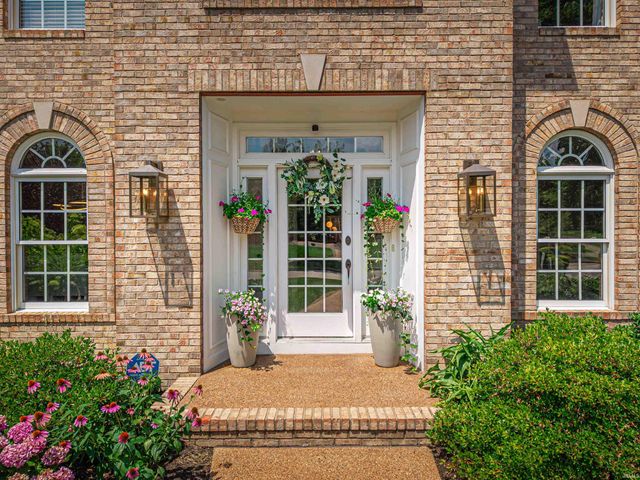 4529 Bridgestone Boulevard, Newburgh, IN 47630