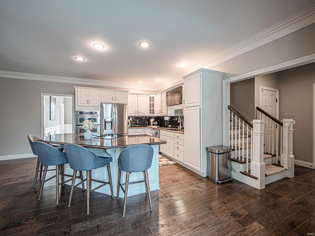 4529 Bridgestone Boulevard, Newburgh, IN 47630