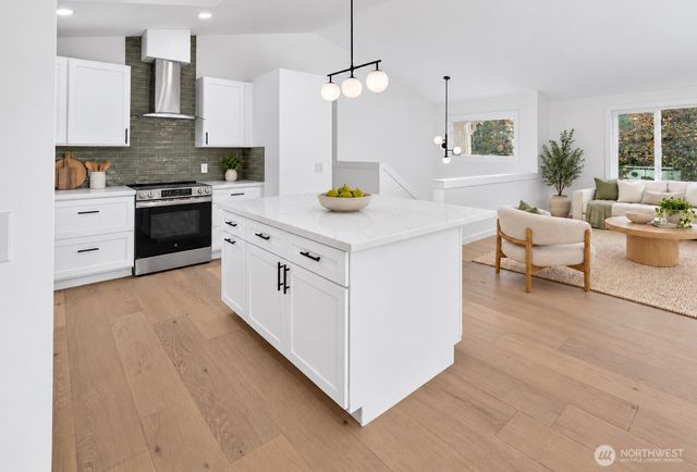 10238 Renton Avenue S, Seattle, WA 98178