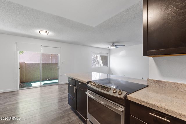 5525 E THOMAS Road C4, Phoenix, AZ 85018