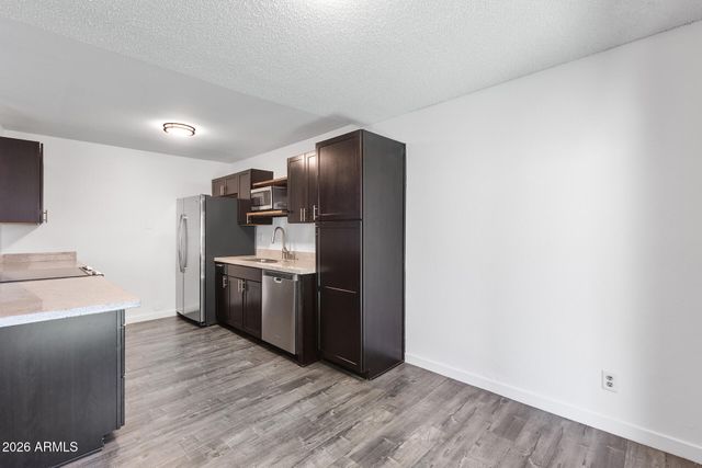 5525 E THOMAS Road C4, Phoenix, AZ 85018