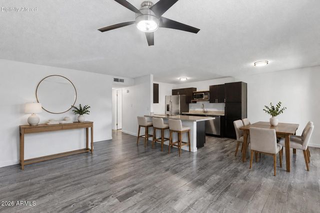 5525 E THOMAS Road C4, Phoenix, AZ 85018