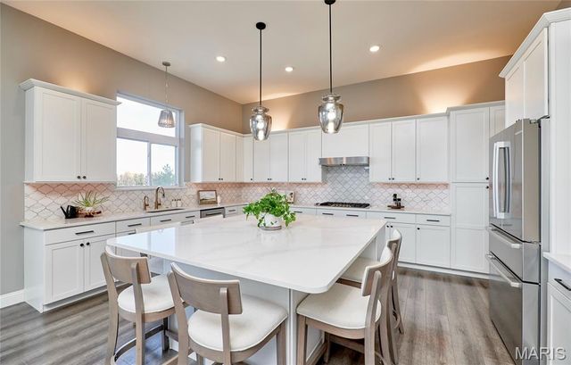 487 Cambridge Manor Drive, Wentzville, MO 63385