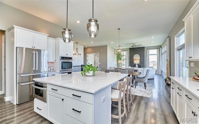 487 Cambridge Manor Drive, Wentzville, MO 63385