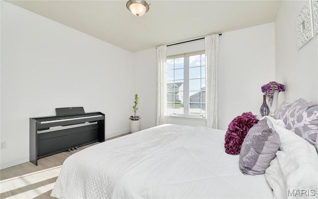 487 Cambridge Manor Drive, Wentzville, MO 63385