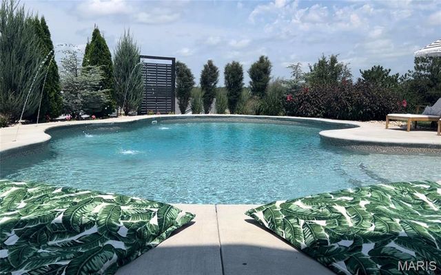 487 Cambridge Manor Drive, Wentzville, MO 63385