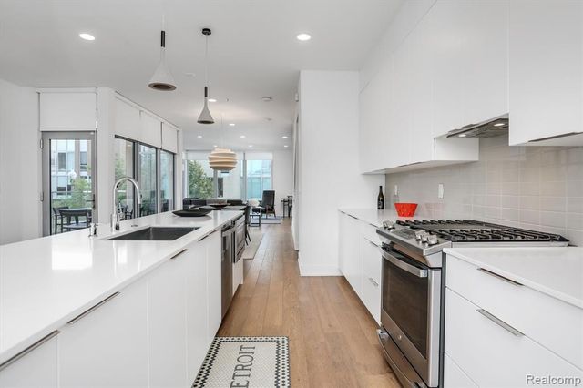 245 Alfred Street, Detroit, MI 48201