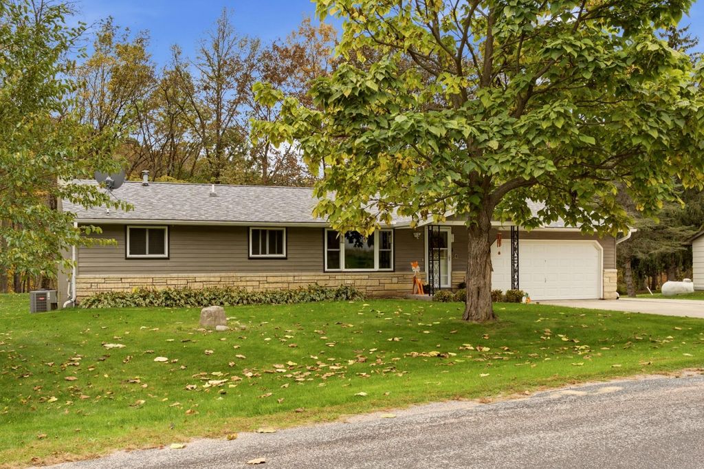 42671 Lisa Lane, Winona, MN 55987 — photo 4