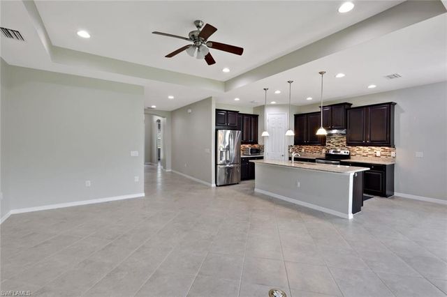 8649 Banyan Bay BLVD, Fort Myers, FL 33908