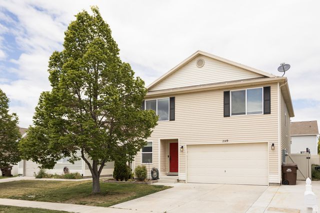 2149 E EAGLE CREST WAY, Eagle Mountain, UT 84005