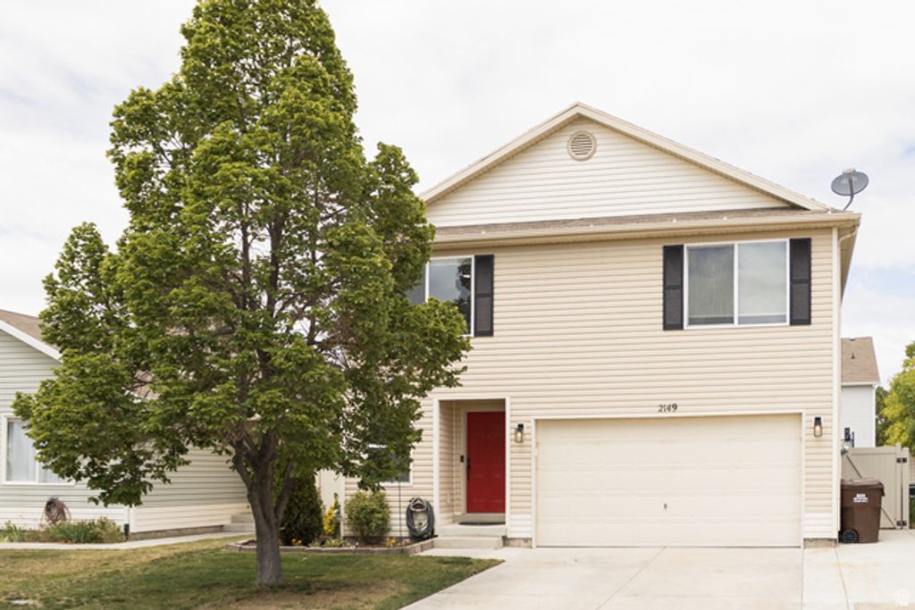 2149 E EAGLE CREST WAY, Eagle Mountain, UT 84005