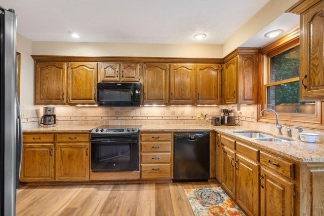 5111 S Clay Avenue, Springfield, MO 65810