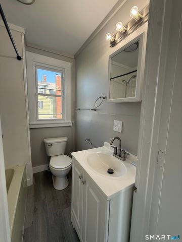 420 Short Beach Road, East Haven, CT 06512