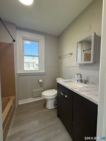 420 Short Beach Road, East Haven, CT 06512