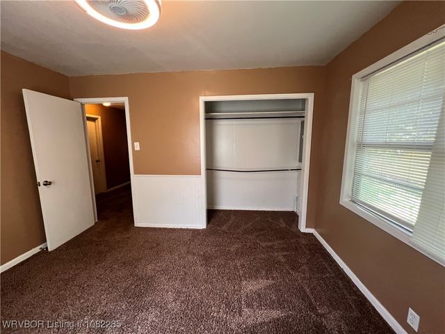410 Oklahoma Avenue, Poteau, OK 74953