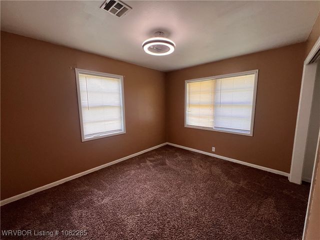 410 Oklahoma Avenue, Poteau, OK 74953