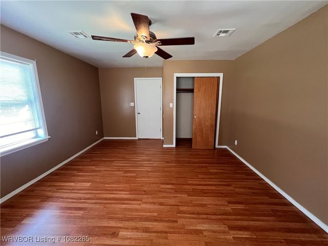 410 Oklahoma Avenue, Poteau, OK 74953
