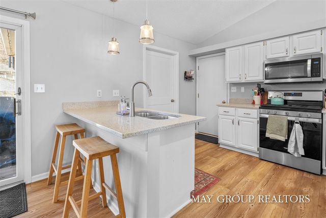 15257 Widgeon Road, Grand Haven, MI 49417