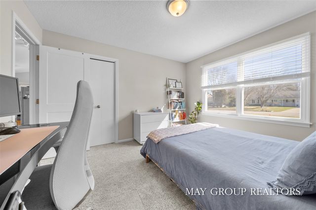 15257 Widgeon Road, Grand Haven, MI 49417