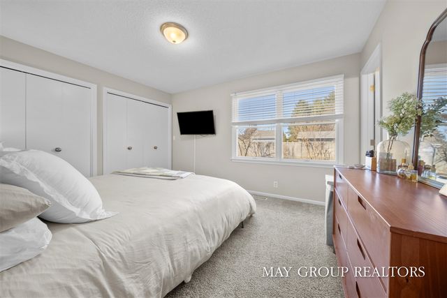 15257 Widgeon Road, Grand Haven, MI 49417