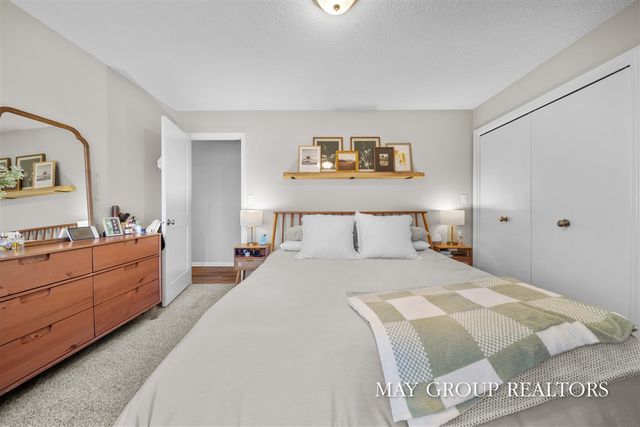 15257 Widgeon Road, Grand Haven, MI 49417