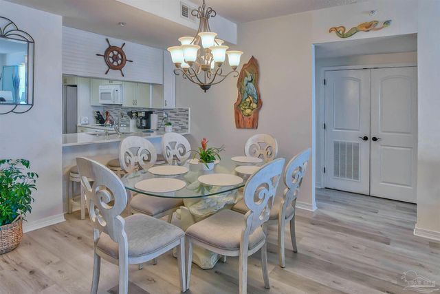 8477 Gulf Blvd 202, Navarre, FL 32566