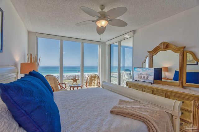 8477 Gulf Blvd 202, Navarre, FL 32566