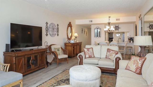 8477 Gulf Blvd 202, Navarre, FL 32566