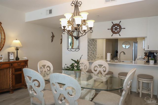 8477 Gulf Blvd 202, Navarre, FL 32566